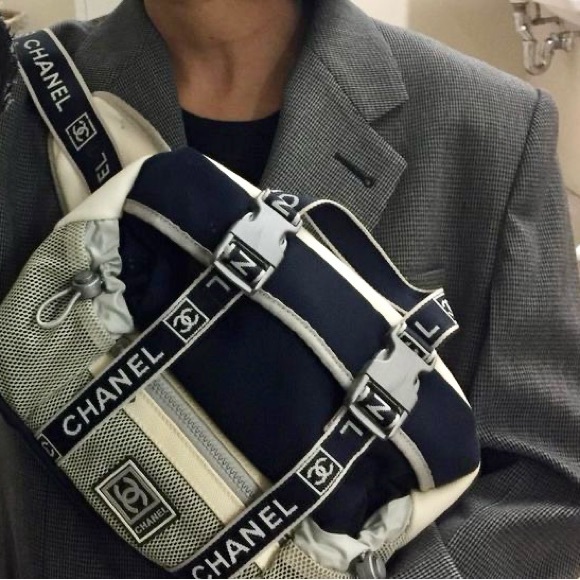 VINTAGE 2001 SPORTS CHANEL SHOULDER/WAIST BAG - Picture 9 of 9